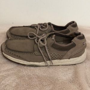 Men’s Clark’s Boat Shoes Size 9 Tan Like New